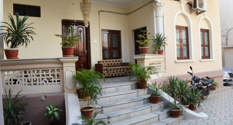 Shree Ganesha Palace, Varanasi 2